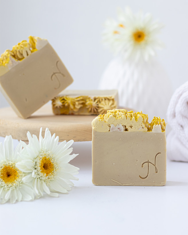 صابون گیاهی بابونه با عصاره درخت چای